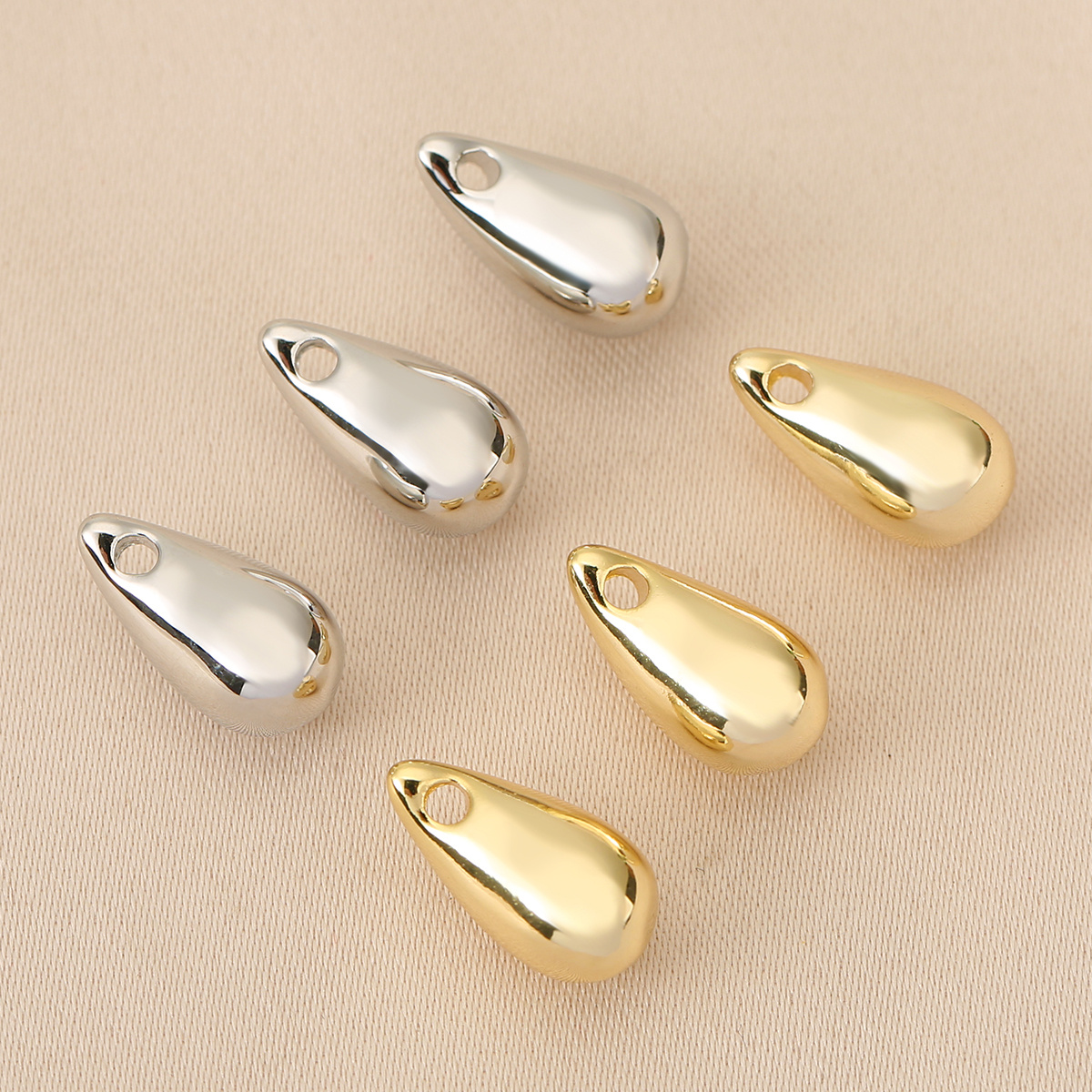3pcs Western Fashion Style Copper Inlaid Zirconia Pendant Set